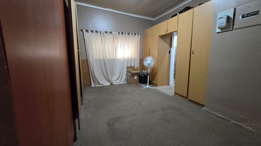 5 Bedroom Property for Sale in Navalsig Free State
